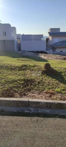 Terreno à venda 250 m² no Condomínio Golden Park em Jacareí