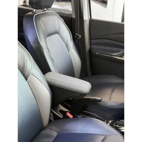 Apoio de braço pro Carro Nissan March, toda acolchoada revestida em courvin