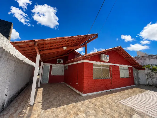 Casa para aluguel, 4 quartos, 1 suíte, 9 vagas, Aeroporto - Aracaju/SE