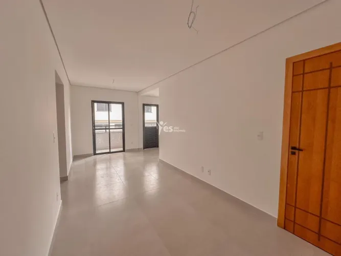 Apartamento Baixo condomínio com 02 dormitórios sendo 01 suíte e 02 vagas, opções para Inv