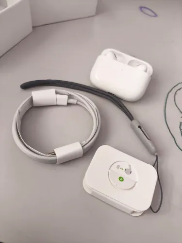 Fone Airpods pro 3.   PREÇO A NEGOCIAR 