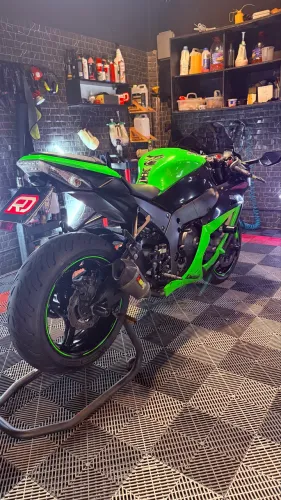 Kawasaki Ninja ZX10r