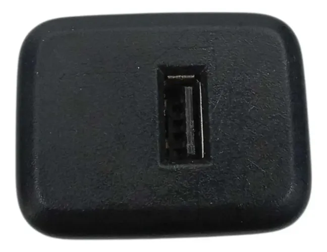 Tomada USB Console Chevrolet Tracker 2020-2025 Original 13536589