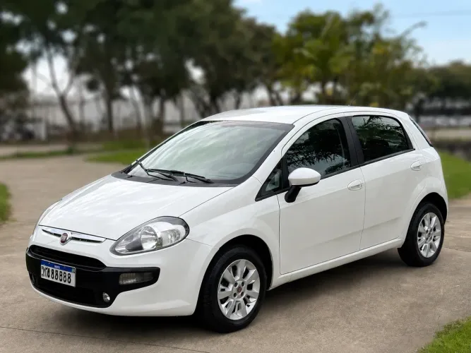Fiat Punto Attractive Italia 1.4 F.flex 8V 5P 2013