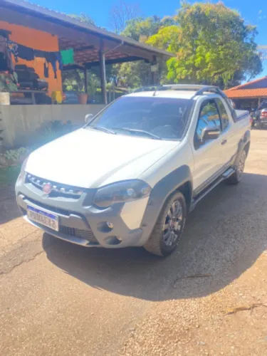 Fiat Strada Adventure 1.8/ 1.8 Locker Flex CE 2015