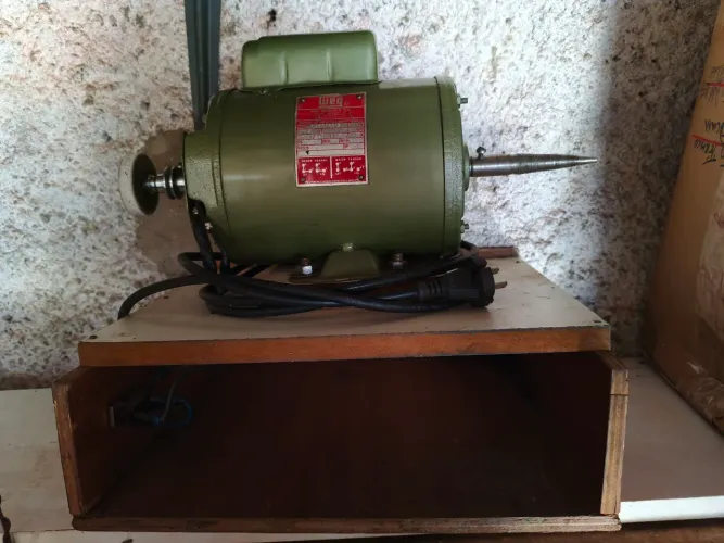 Motor para polir relógio ou etc.