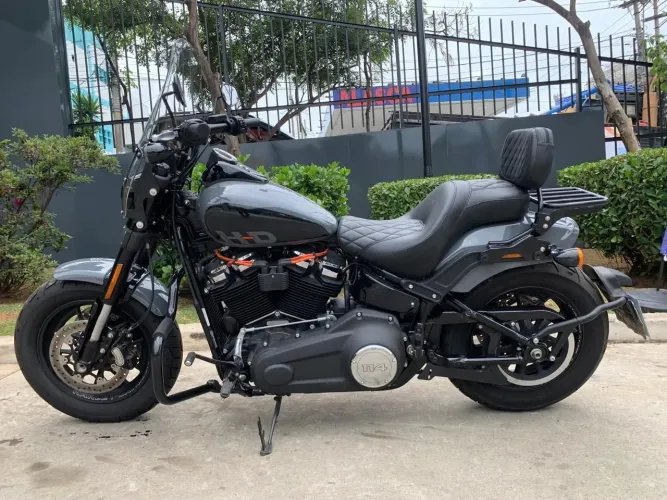 HARLEY-DAVIDSON SOFTAIL FAT BOB 114