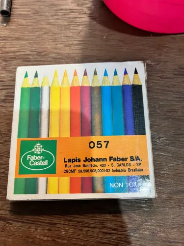 Caixa de Lápis antigo da Cor Faber Castell antigo
