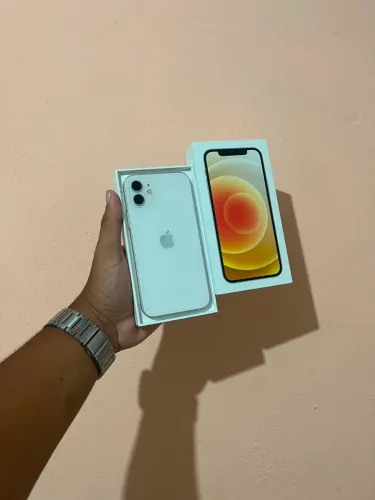 iPhone 12 (128GB)