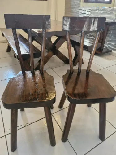 Par de Cadeira Rústica em Madeira Timborana
