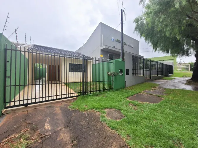 Casa para alugar em Maringá, Jardim São Clemente, com 3 quartos, com 100 m²