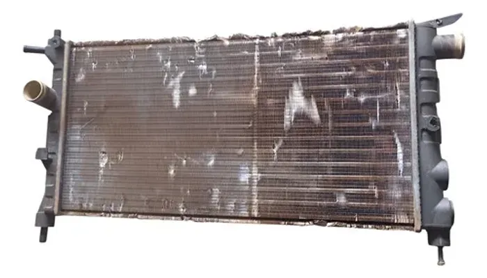 Radiador Gm Corsa Wind 1996 2005 205000152 Detalhe