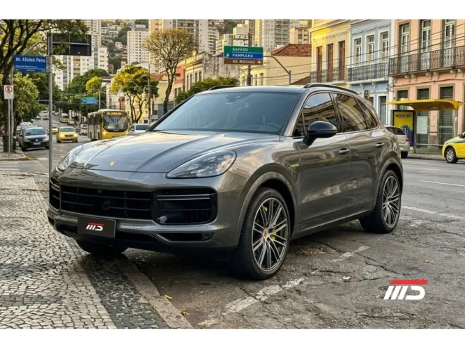 Porsche Cayenne Turbo S E-hybrid 4.0 V8 680cv 2023