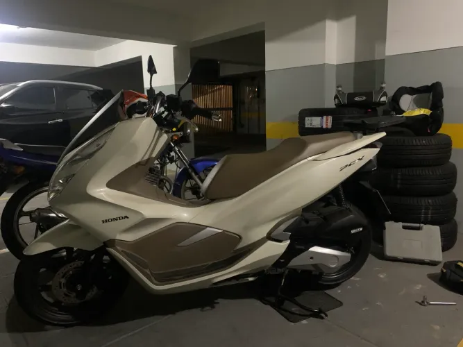 PCX DLX 9 mil km 