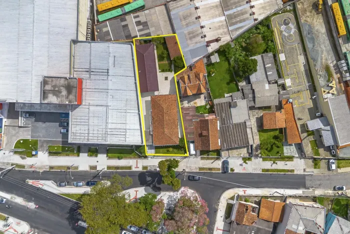 Casa comercial no Mercês