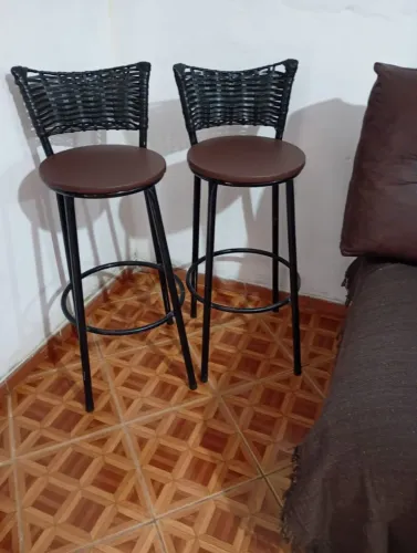 Vendo par de banquetas 