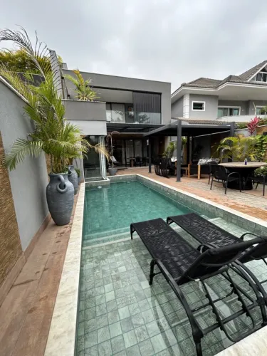 Casa em Condomínio para Venda em Rio de Janeiro, Barra da Tijuca, 5 dormitórios, 5 suítes,