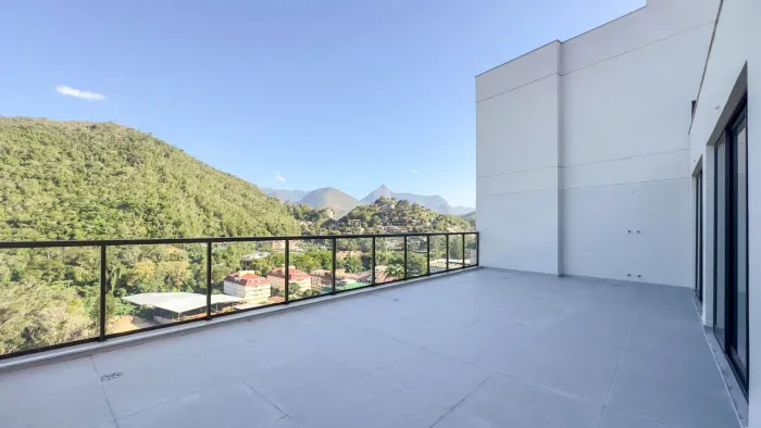 Cobertura com 3 quartos em Itaipava, Petrópolis