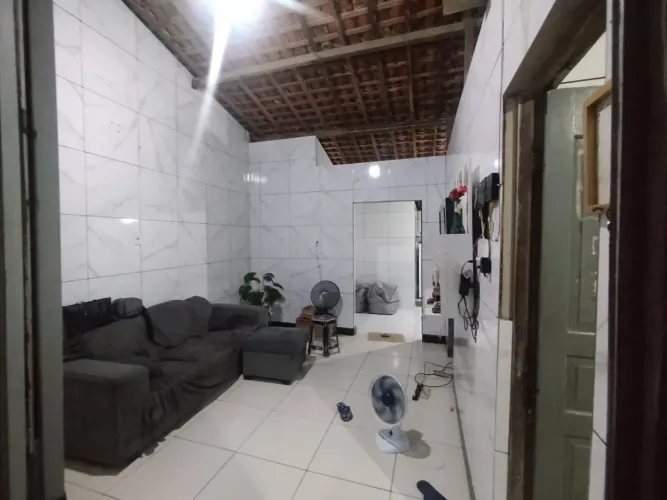 VENDE-SE CASA NA SOLEDADE, LOT. SENHOR DO BOMFIM OU TROCA-SE POR OUTRA, EM OUTRO BAIRRO!!!