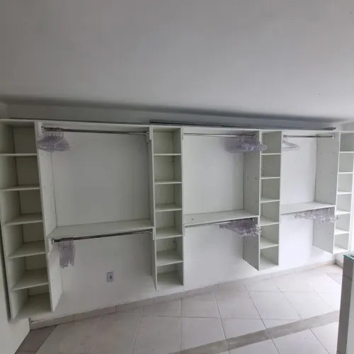 Móveis Para Loja de Roupas Pronta