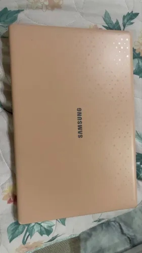 Vendo notebook Samsung rose 
