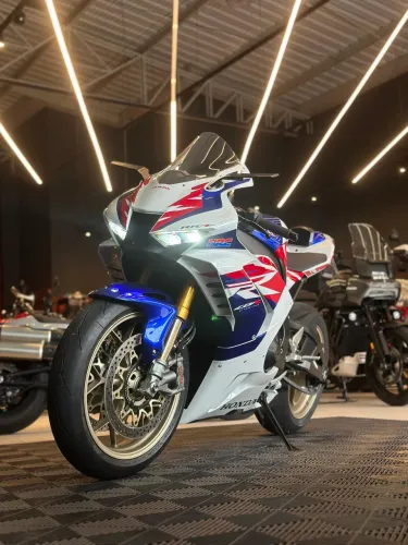 CBR 1000 RR-R FIREBLADE SP 30TH EDITION BRANCA 2023/2024