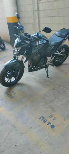 CB 300F 2023