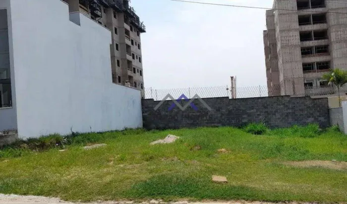 Terreno no Condomínio Village Di San Francesco, bairro Medeiros em Jundiaí- SP.