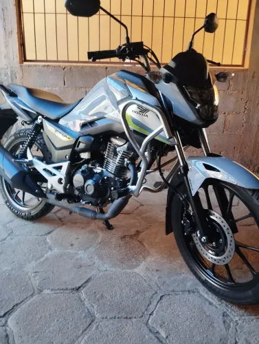 Vendo Titan 160 2026