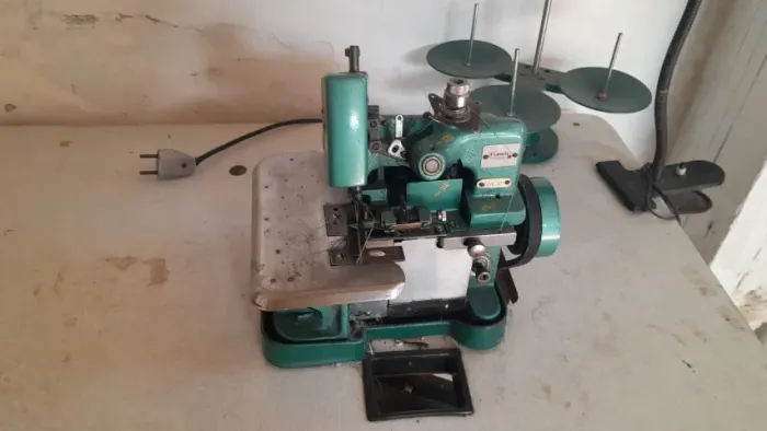 Maquina de costura