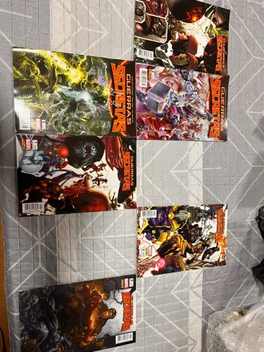 Hqs Guerras Secretas por Jonathan Hickman 