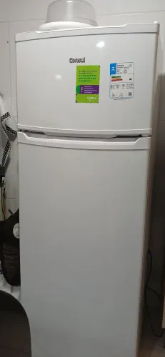 Geladeira Consul semi nova 3 meses de uso c garantia