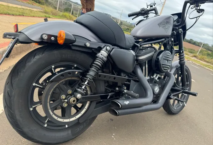 Harley Davidson - Sportster IRON 883 + 15k Acessórios