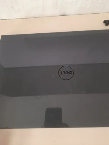 Notebook Dell - Modelo Inspiron 15-3567