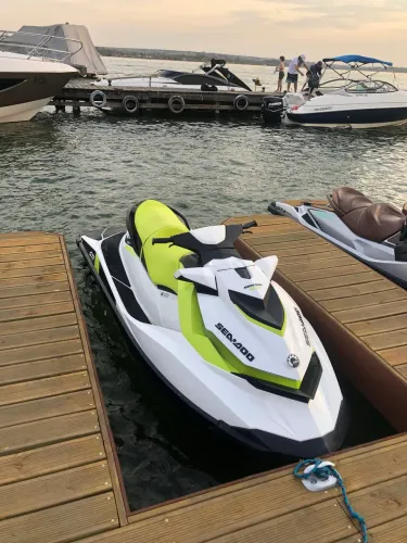 Jet ski Sea Doo GTI 90