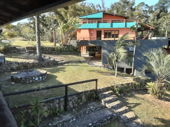 Terreno de 7.000m2, vista para o mar e lagoa , com benfeitorias - Praia do Rosa - Imbituba