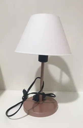 Abajur Luminária de Mesa c/ Cúpula 17cm x 27cm - NOVO