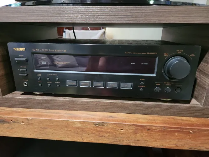 Receiver Teac AG-780