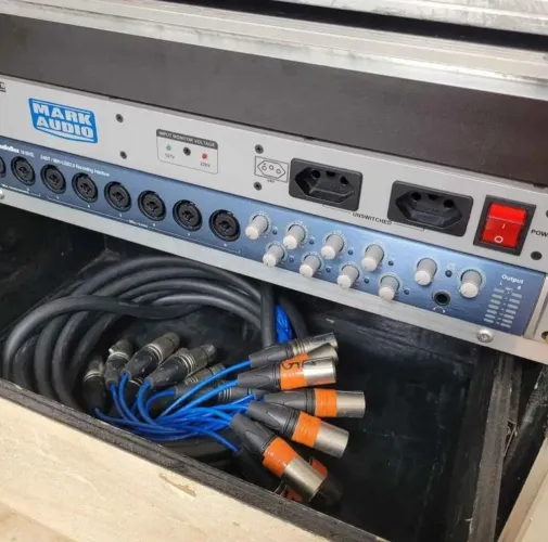 Interface de áudio Presonus<br>Audiobox 1818vsl com case e<br>estabilizador de energia