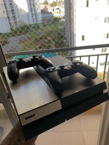 Ps4 500gb +2 controles 