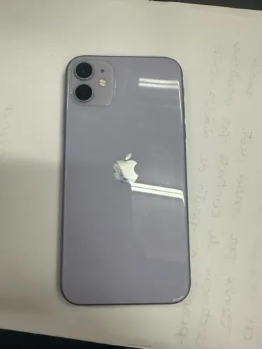 iPhone 11 Lilás