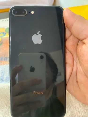iPhone 8plus 64GB