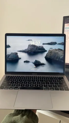 MacBook Air 2019 i5 128Gb 8Gb RAM Excelente Estado Bateria Apenas 409 Ciclos