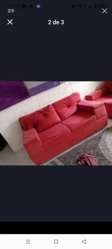 Sofá dois lugares vermelho