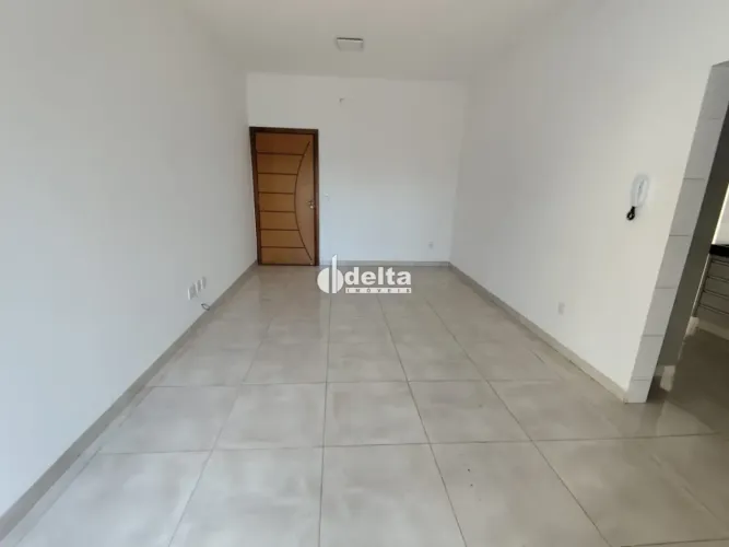 Apartamento com 3 quartos sendo 1 suíte disponível para locação no bairro Santa Mônica em