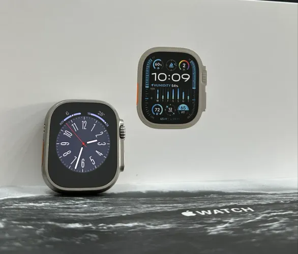 Apple Watch Ultra 2 49mm titanium natural semi novo impecável 