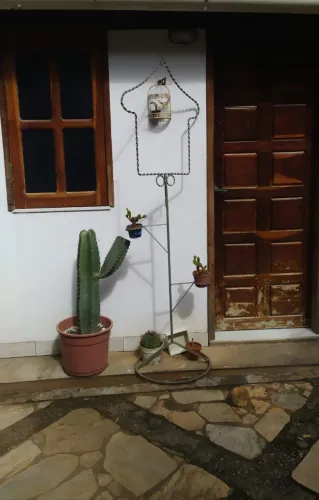 1300 apt tipo kitinete na orla próximo Multishoop