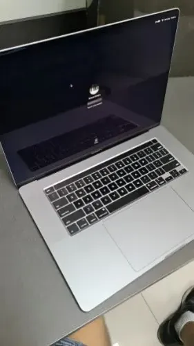 Macbook Pro 2019 16 I9 2.4ghz 64gb 2tb 5500m 8gb (Usado)