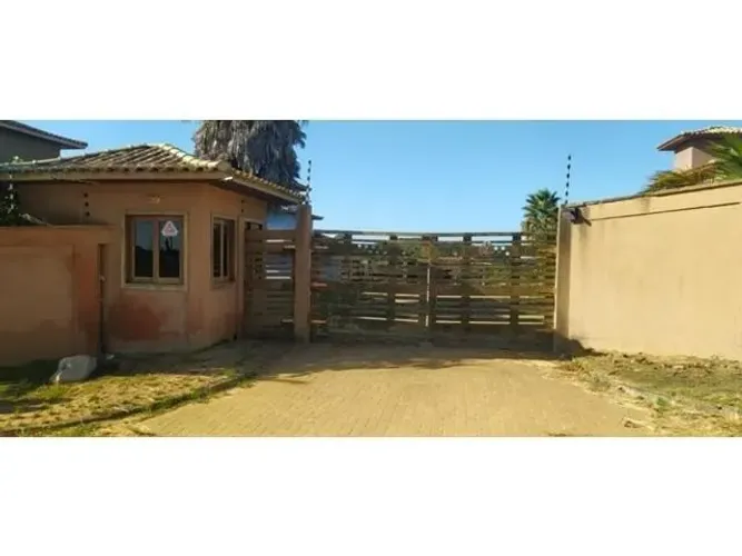 CASA RESIDENCIAL em Armação dos Búzios - RJ, Rasa