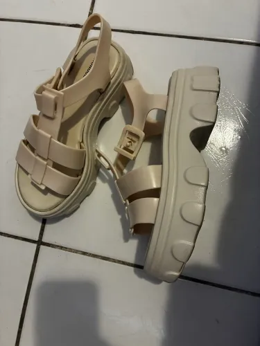 Melissa Ella tamanho 35